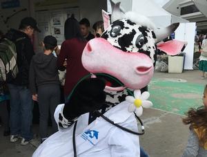 Portes ouvertes sur les fermes : les médecins vétérinaires étaient au rendez-vous!