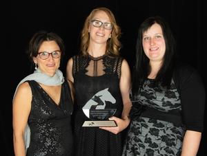 Mme Karine Dumont, TSA, reçoit le Prix d’excellence TSA 2019
